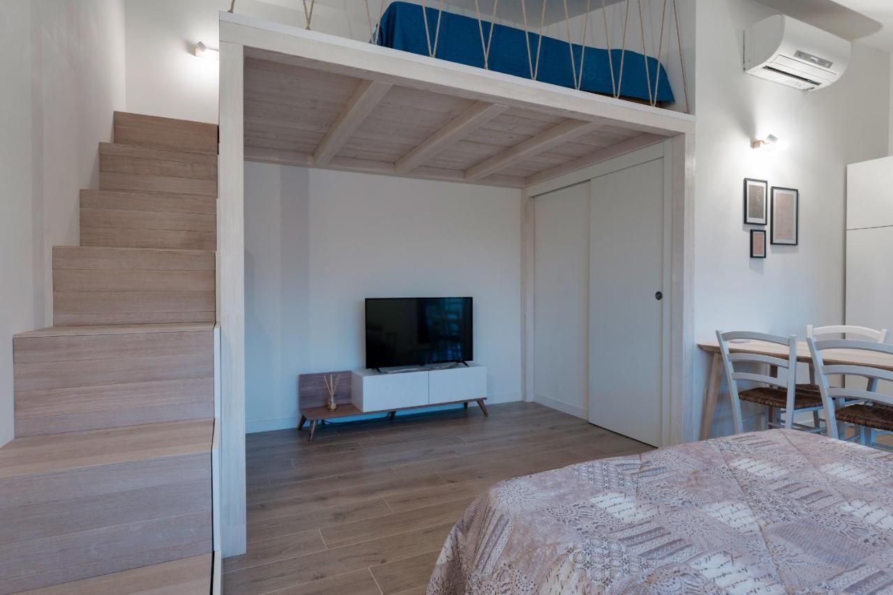 Casa Lugana 19 - Monolocale Con Piscina Direttamente A Lago Sirmione Exterior foto